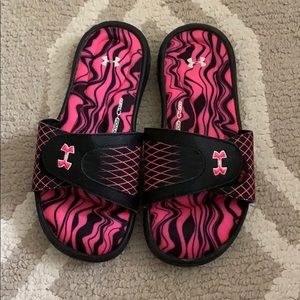 Under Armour Slides Size 6